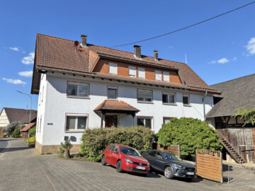 Ländliches Paradies für Pferdefreunde – großzügiges Anwesen mit Reitplatz und mehreren Wohneinheiten in Schlitz (Hessen), 36110 Schlitz