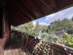 27. Blick vom Balkon OG - Ein Ort zum Glücklichsein – Wo blühende Gärten, saftige Wiesen und Platz für Pferde auf Sie warten