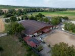 default - Exklusive Reitanlage mit modern saniertem Wohnhaus, Reithalle und großzügigen Weideflächen in Rheinhessen