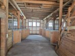 Bild - Vielseitiges Pferde- und Wohnensemble mit Ausbaupotenzial – Ideal für Tierklinik, Reitanlage uvm.