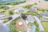 dji_fly_20260615_115100_101_1781519050971_photo.JP - Einfamilienhaus mit Stallungen, Paddock und Weidefläche