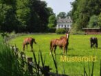 Große Reitanlage in idyllischer Alleinlage mit viel Wohnraum und Ferienhäusern - Musterbild.JPG