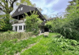 Bild - Idyllischer Pferdehof mit Wohnhaus