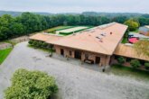 dji_fly_20241002_142352_992_1728277344493_photo.jp - Luxuriöse Reitanlage mit viel Wohnraum und Komfort