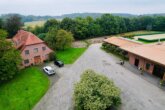 dji_fly_20241002_142356_993_1728277342455_photo.jp - Luxuriöse Reitanlage mit viel Wohnraum und Komfort